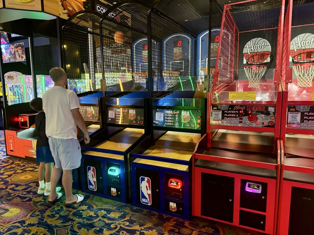 playcade basketball